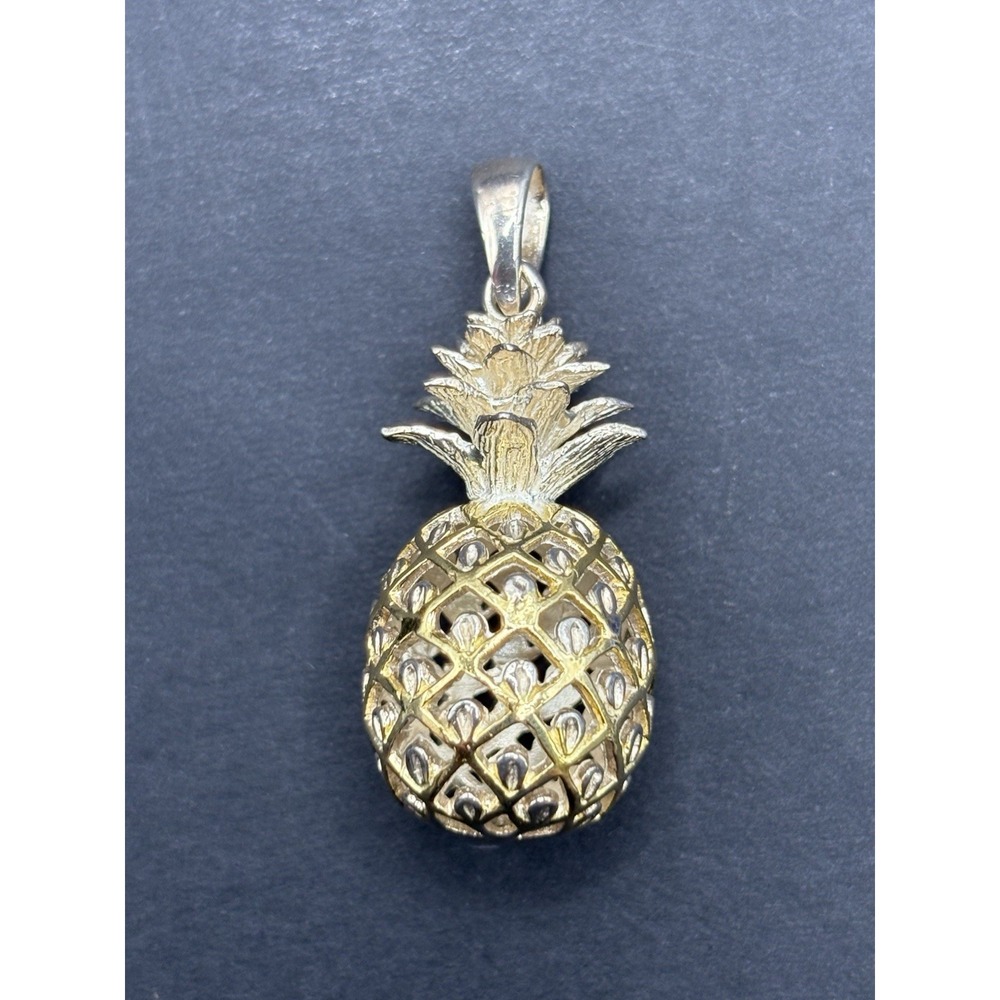 Vintage Sterling Silver Two Tone Pineapple Pendant 8 Grams G8
